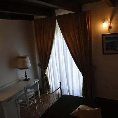 Feudi Enchestre Agropoli * Ogliastro Cilento